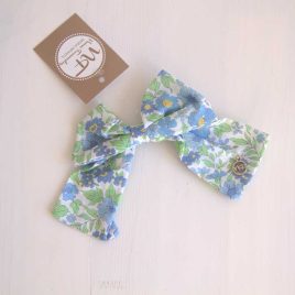 Lazo AMELIE flor azul NOMA FERNÁNDEZ moda infantil juvenil complementos